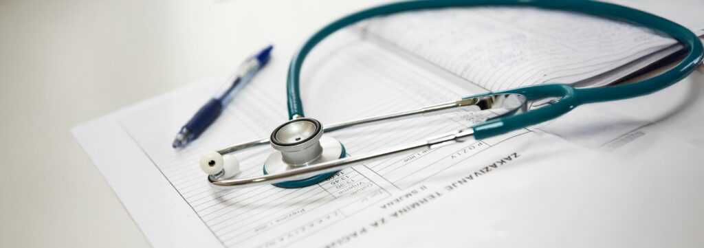 Hôpitaux, Laboratoires et Maisons de Retraite – Solutions et Technologies Innovantes